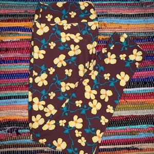 TC LULAROE LEGGINGS